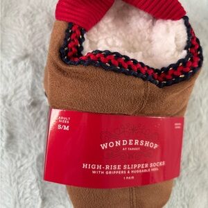 Wondershop Red and Brown Slipper Socks